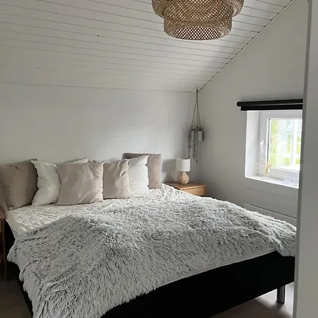 Lovely Only Approx, 350 Meters From Holl Strand, Holiday home *
